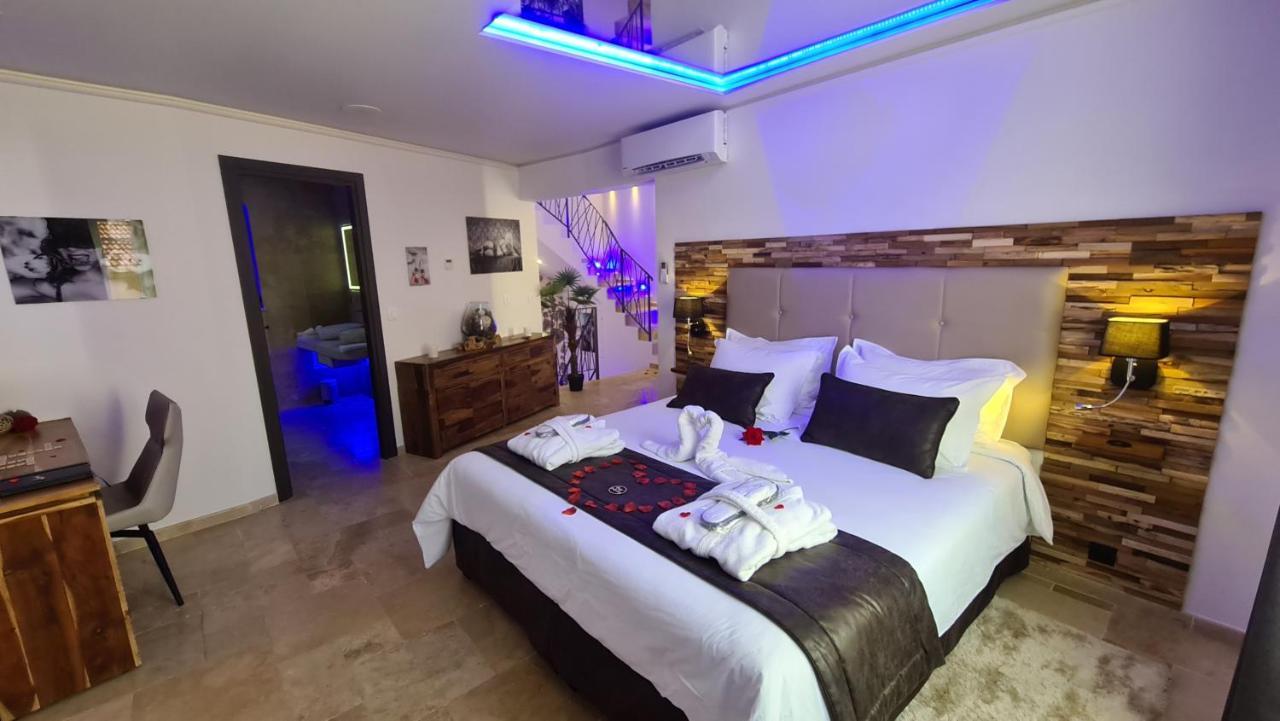 Loveroom La Garçonn'hyeres Hyères