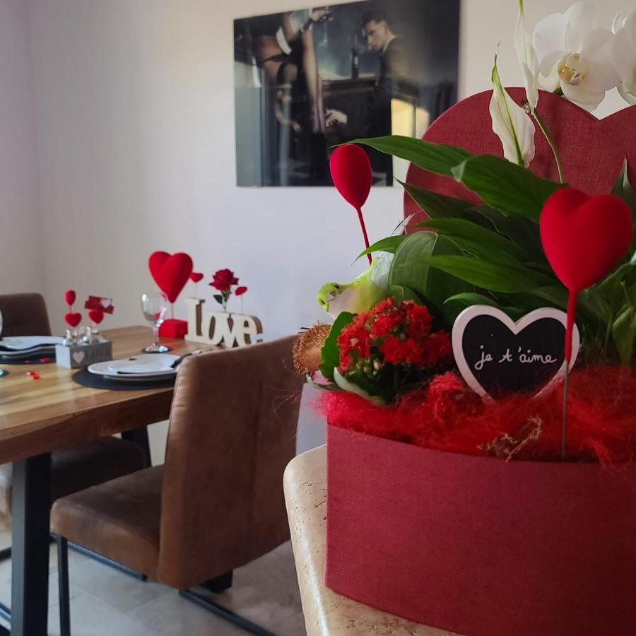 Loveroom La Garçonn'hyeres Hotel Hyères