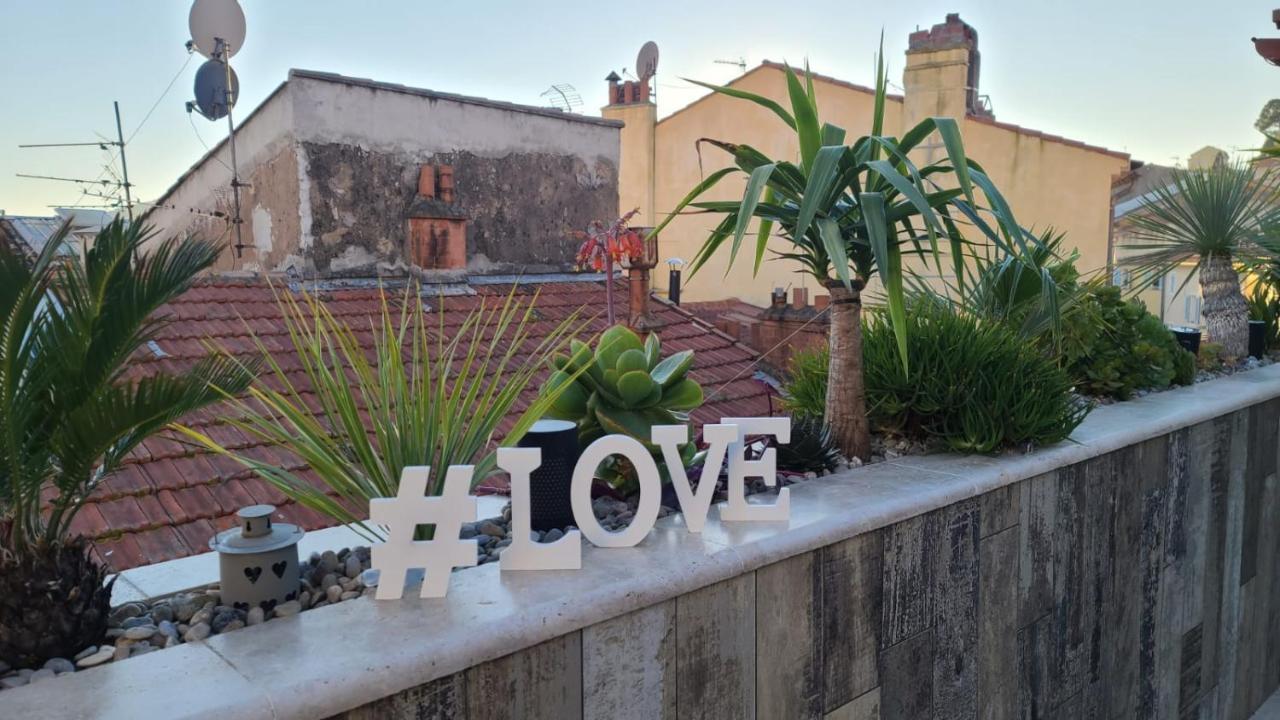 Loveroom La Garçonn'hyeres Hyères