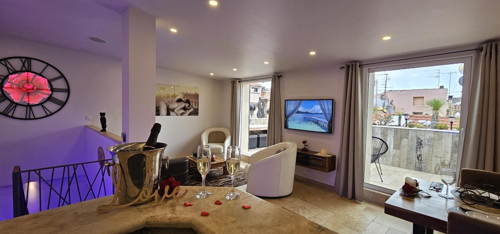 Loveroom La Garçonn'hyeres *